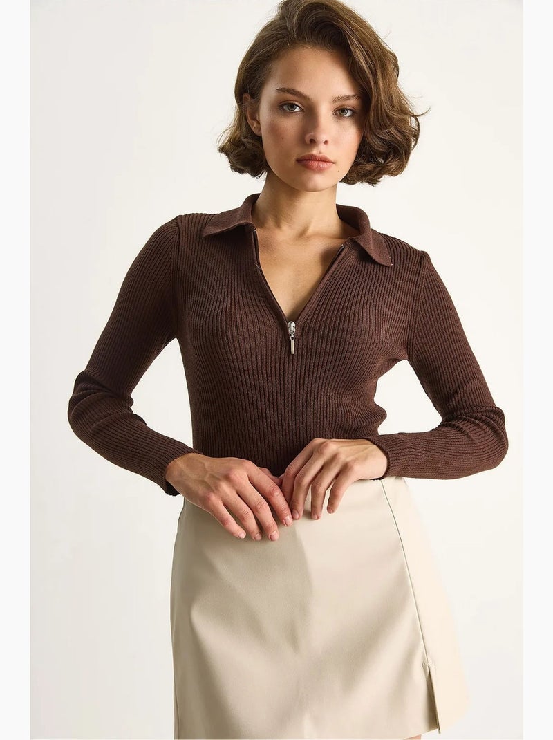 Maglione con colletto con zip lucci Marrone scuro - Kiabi