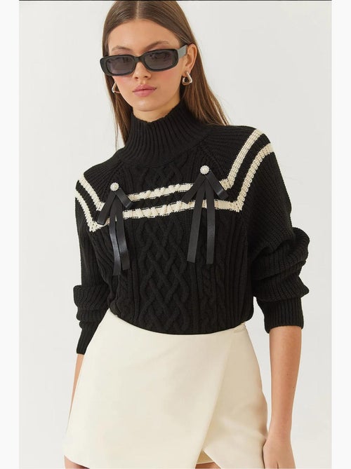 Maglione con colletto di perline e fiocco lucci - Kiabi