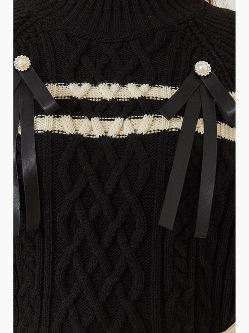 Maglione con colletto di perline e fiocco lucci - Kiabi