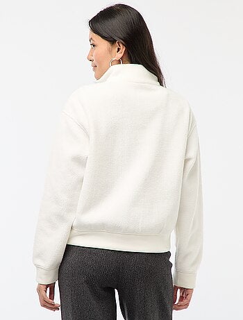 Maglione con collo a lupetto in materiale effetto montone