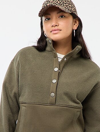Maglione con collo a lupetto in materiale effetto montone