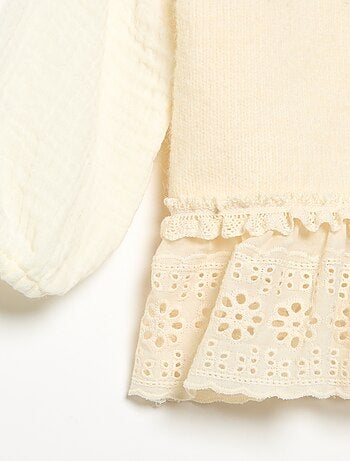 Maglione con maniche in voile di cotone e orlo ricamato