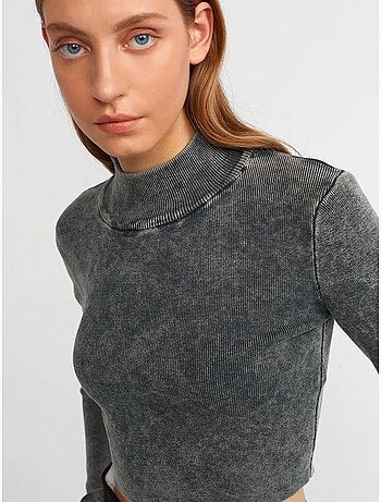 Maglione corto a coste da donna con collo alto mezzo dolcevita dilvin
