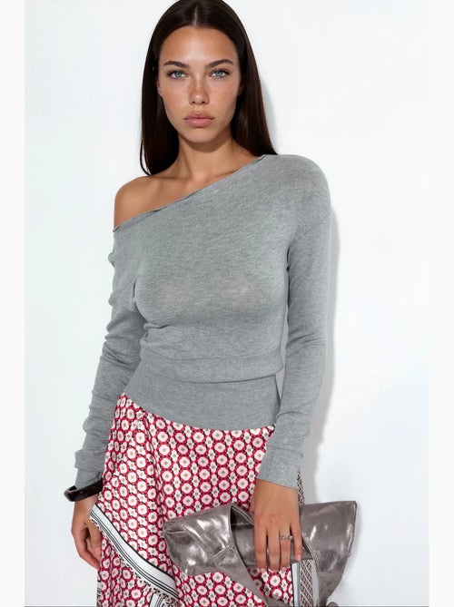Maglione corto a coste da donna con girocollo busem - Kiabi Maglione corto a coste da donna con girocollo busem - Kiabi