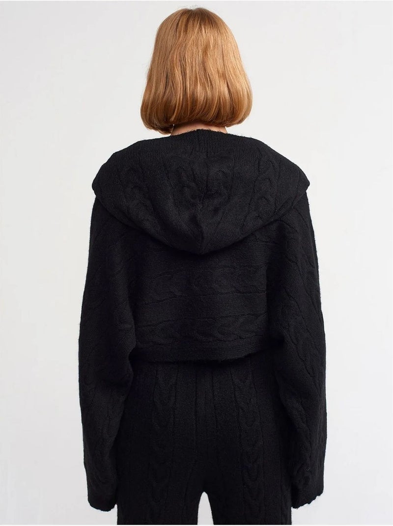 Maglione corto oversize a trecce con cappuccio Nero - Kiabi
