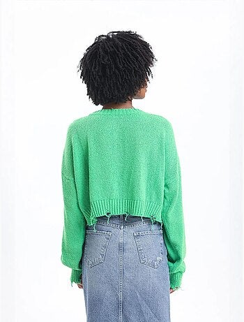 Maglione corto strappato con scollo rotondo