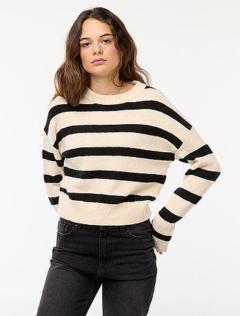 Maglione cropped in maglia morbida