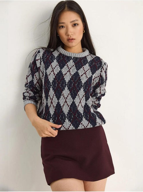 Maglione da donna in maglia con girocollo e motivo a rombi lucci - Kiabi Maglione da donna in maglia con girocollo e motivo a rombi lucci - Kiabi