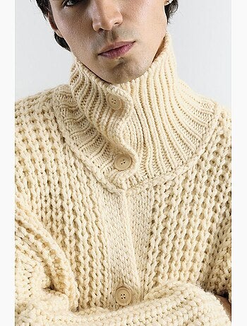 Maglione dolcevita oversize a coste con chiusura a bottoni giesto