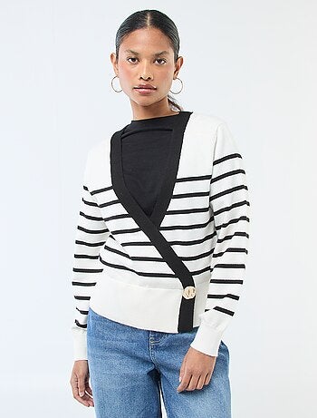 Maglione effetto cardigan incrociato con bottone dorato