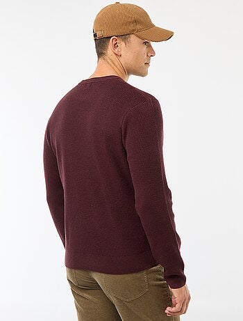 Maglione girocollo goffrato tinta unita