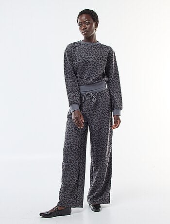 Maglione girocollo leopardato effetto peluche