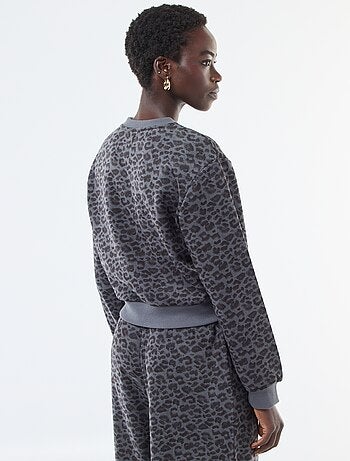 Maglione girocollo leopardato effetto peluche