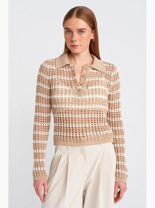 Maglione in maglia a righe con colletto polo e bottoni dilvin - Kiabi Maglione in maglia a righe con colletto polo e bottoni dilvin - Kiabi