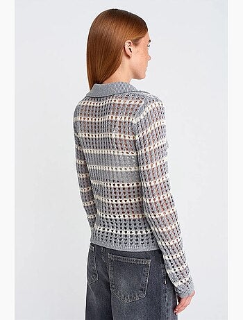Maglione in maglia a righe con colletto polo e bottoni dilvin