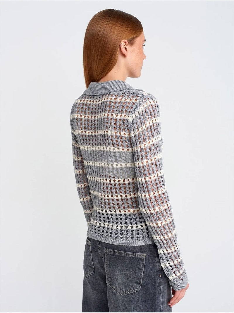 Maglione in maglia a righe con colletto polo e bottoni Grigio chiaro - Kiabi