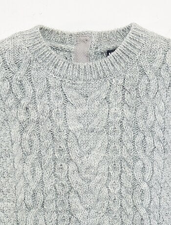 Maglione in maglia a trecce