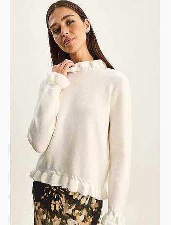 Maglione in maglia con bottoni e mezzo collo alto con volant lucci