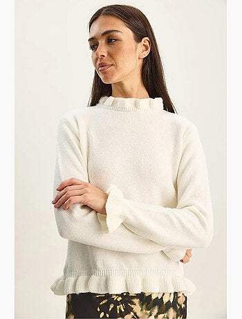 Maglione in maglia con bottoni e mezzo collo alto con volant lucci