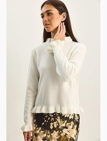 Maglione in maglia con bottoni e mezzo collo alto con volant lucci