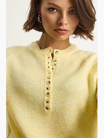 Maglione in maglia con colletto a bottoni lucci