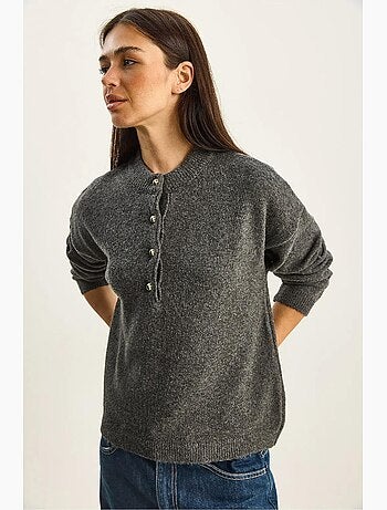 Maglione in maglia con colletto con bottoni lucci