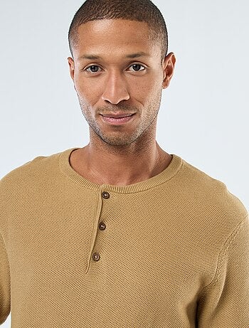 Maglione in maglia fantasia con collo rotondo abbottonato