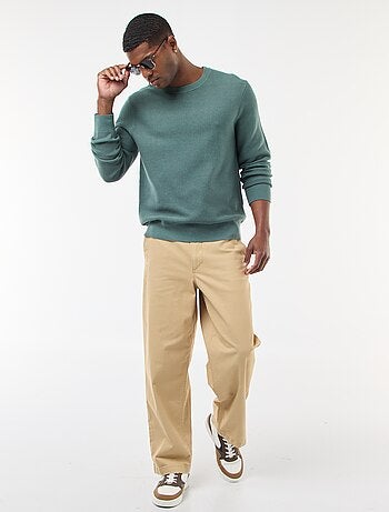 Maglione in maglia fine a tinta unita con scollo rotondo