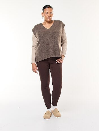 Maglione in maglia fine con scollo a V