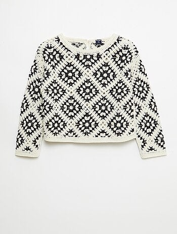 Maglione in maglia traforata con ricami floreali