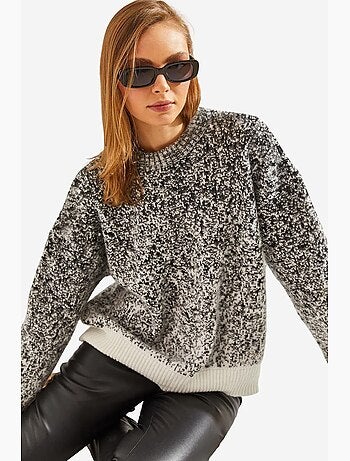 Maglione lavorato a maglia con dettagli in pietra perla lucci