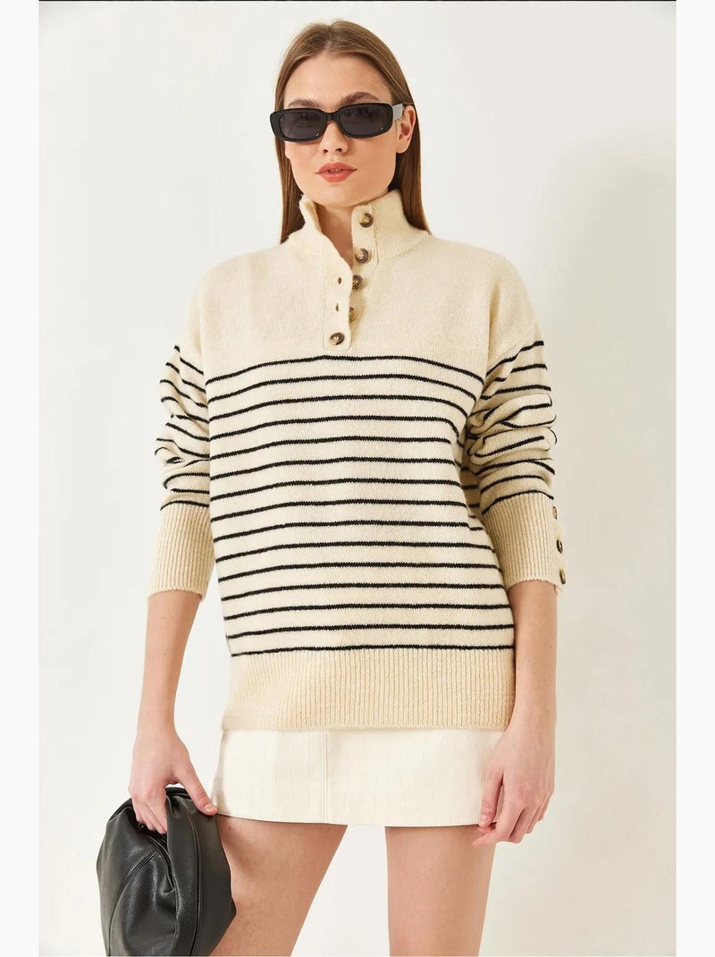 Maglione lavorato a maglia con maniche abbottonate lucci Crema - Kiabi