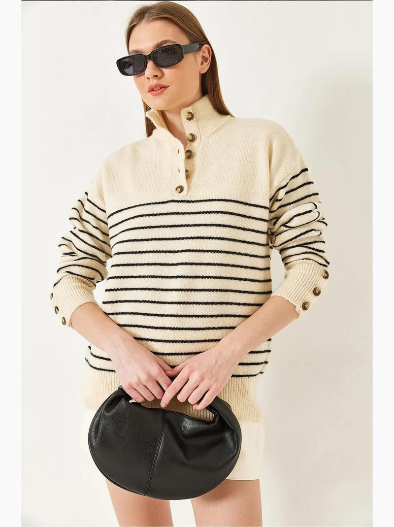 Maglione lavorato a maglia con maniche abbottonate lucci Crema - Kiabi