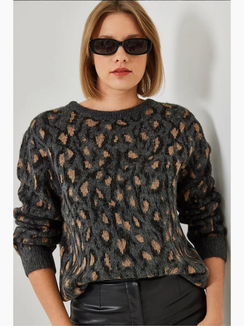 Maglione lavorato a maglia con motivo a girocollo lucci Grigio scuro - Kiabi
