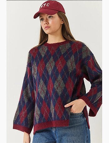 Maglione lavorato a maglia con spacchi e motivo a rombi in pile lucci