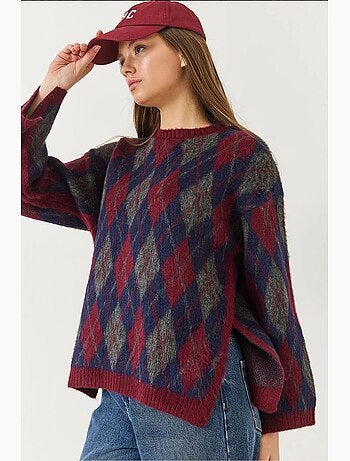 Maglione lavorato a maglia con spacchi e motivo a rombi in pile lucci
