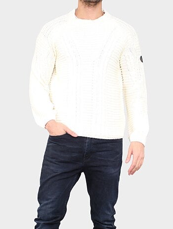 Maglione lavorato a trecce