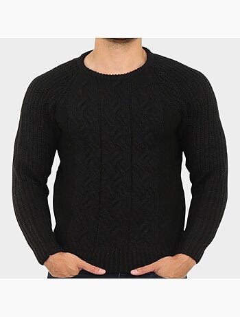 Maglione lavorato a trecce