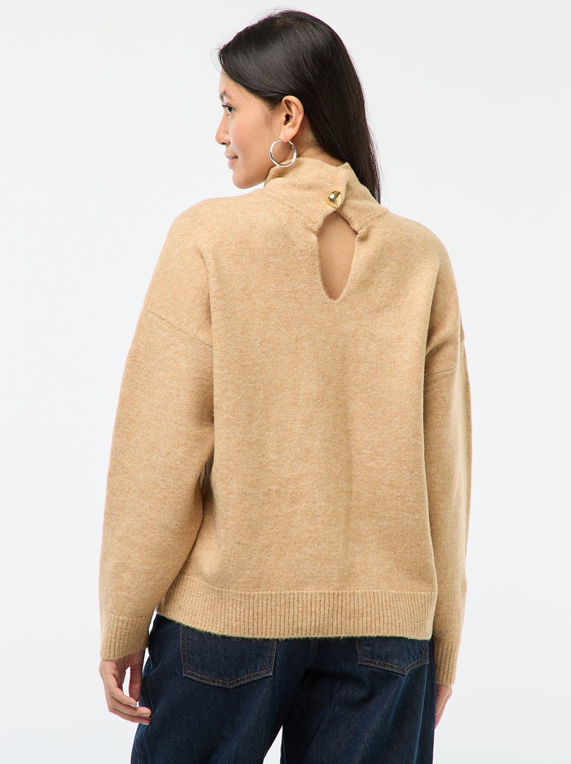 Maglione morbido con spacco gioiello sulla schiena Beige - Kiabi