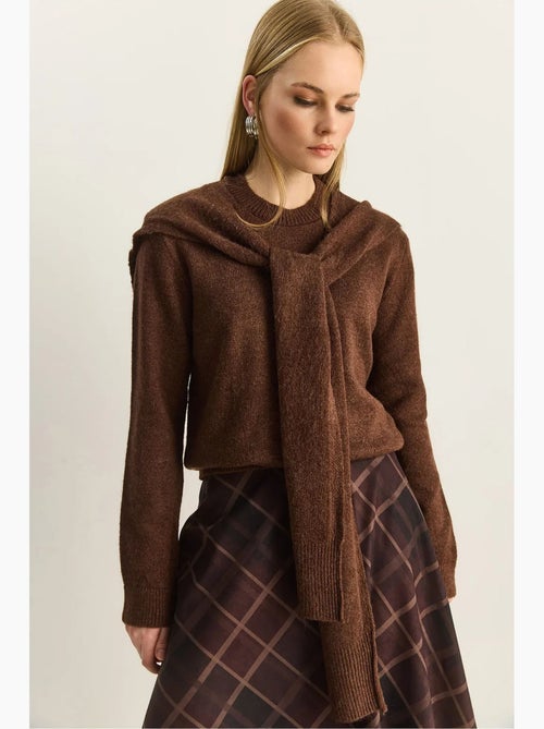 Maglione regular fit a girocollo a coste lucci - Kiabi Maglione regular fit a girocollo a coste lucci - Kiabi
