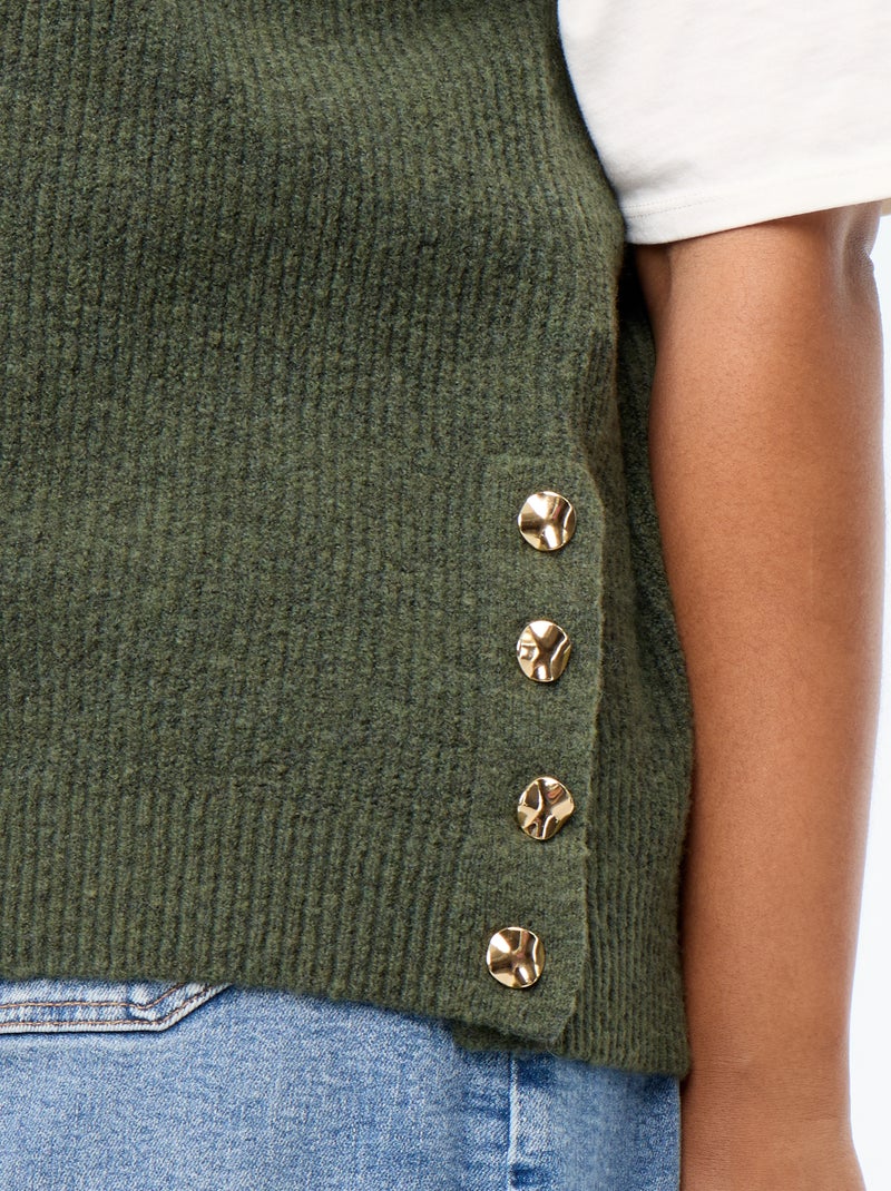 Maglione smanicato con gioielli fantasia dorati Verde - Kiabi