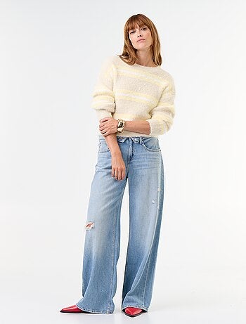 Maglione soffice a righe a girocollo