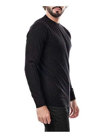 Maglione sottile con collo rotondo