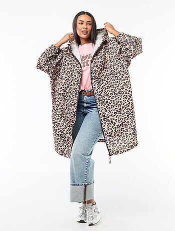 Mantella antipioggia idrorepellente con cappuccio