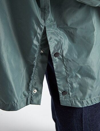 Mantella antipioggia