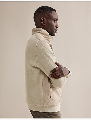 Mantello, MO Fashion