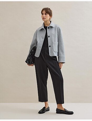 Mantello, MO Fashion