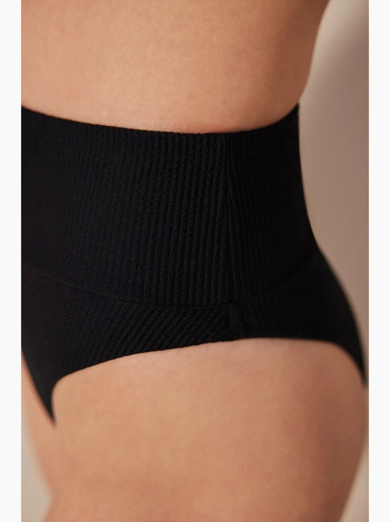 Mary slip bikini a vita alta testurizzato penti Nero - Kiabi