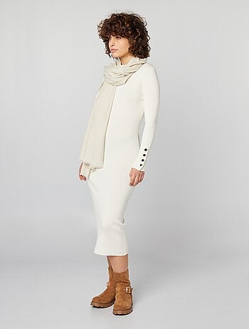 Maxi pull midi con bottoni dorati fantasia sulle maniche