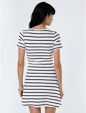 Mini abito a t-shirt a righe con girocollo busem